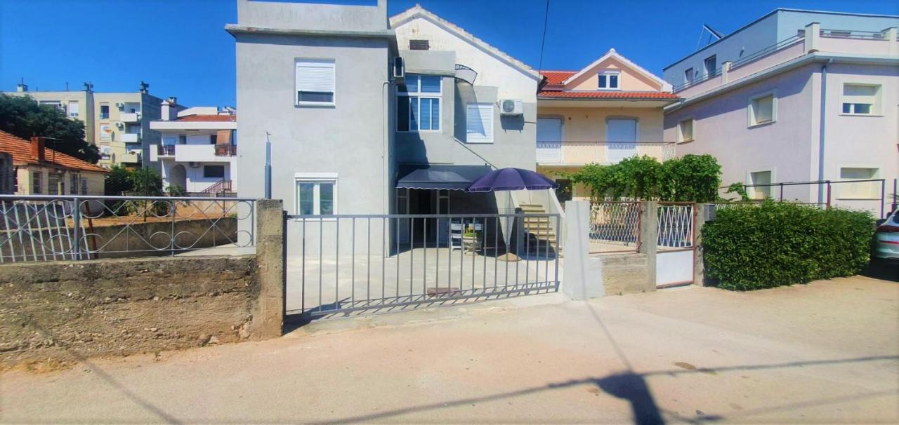 Apartment Fain - Private Parking 扎达尔 外观 照片