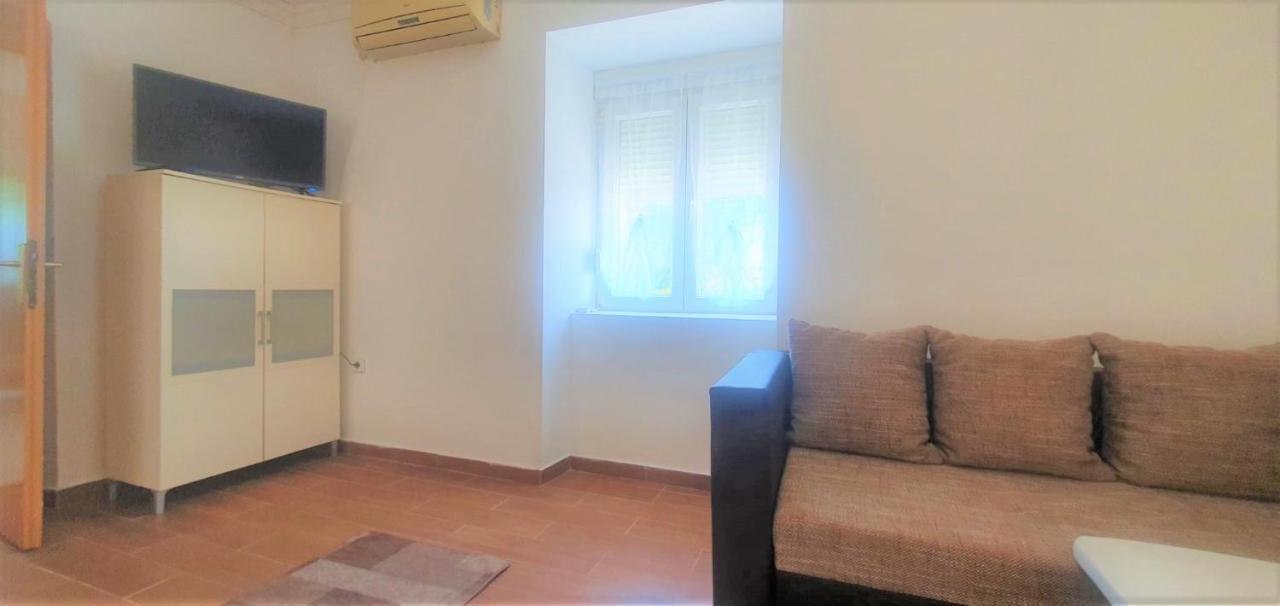 Apartment Fain - Private Parking 扎达尔 外观 照片